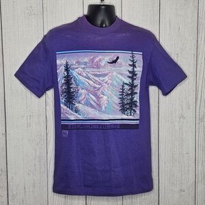 VTG 90s Single Stitch Hanes Beefy-T Black Hills Souvenir Tee, sz Medium